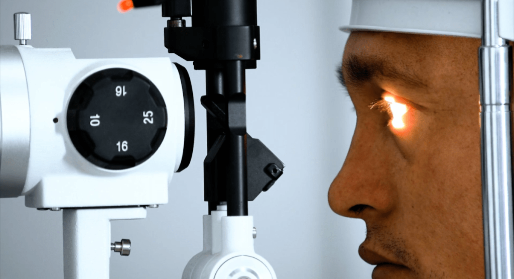 Oftalmologos especialistas en protesis ocular IMO Queretaro